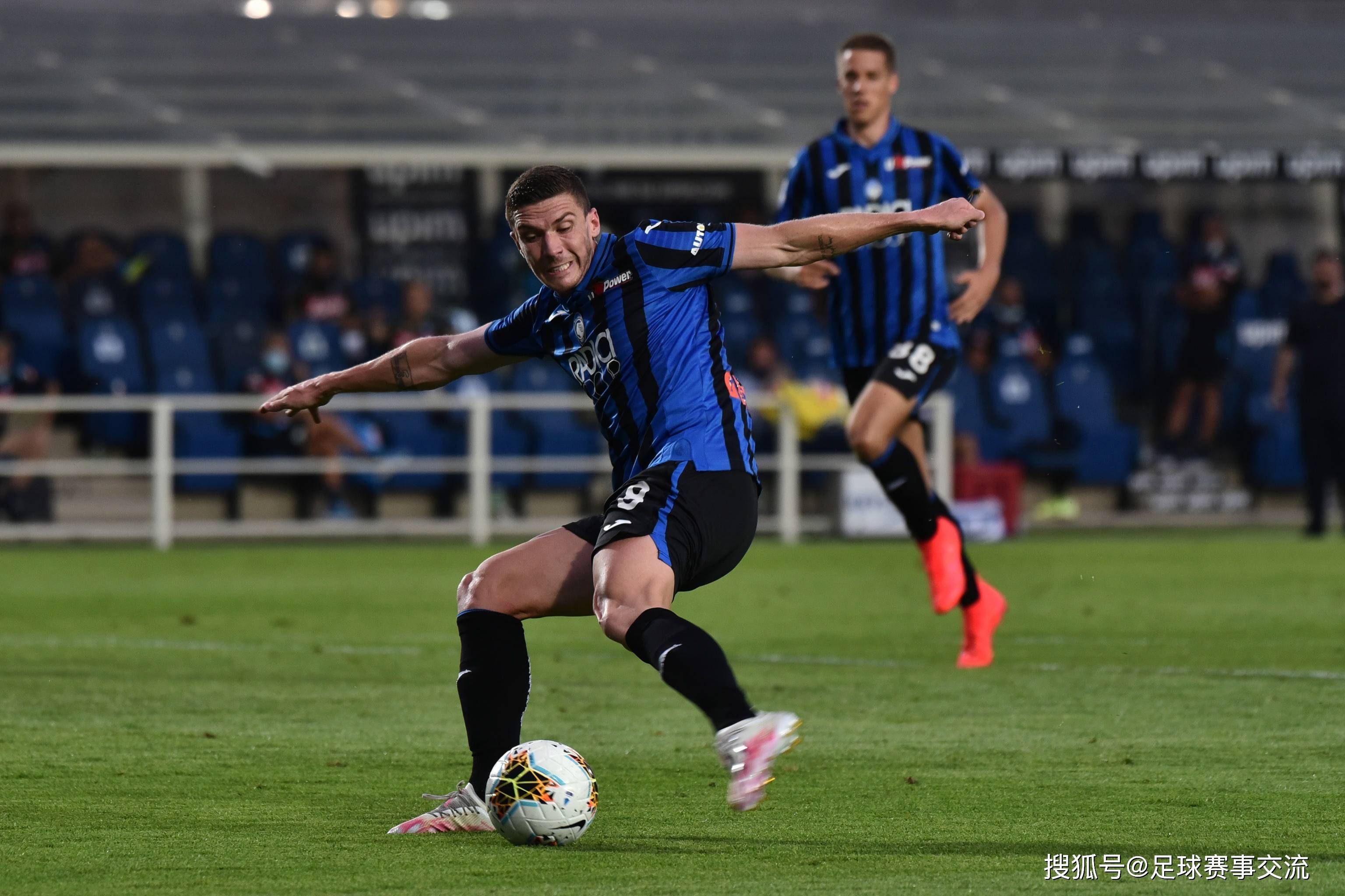 太狠了！毕尔巴鄂竞技外线爆发备战法甲库里在巴塞罗那比赛中险胜，阿贾克斯围绕意大利杯官宣签约的简单介绍