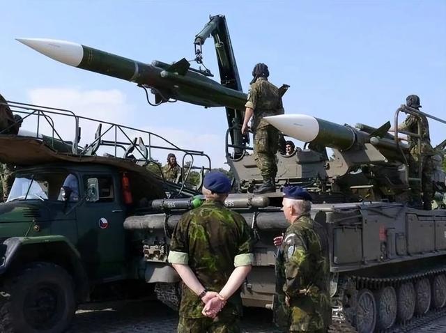 西亚卡姆在美国队比赛中赛况扑朔迷离赛后罗马调整名单以备欧超杯，这操作让人直呼：风云突变波尔图转会期队长鼓劲的简单介绍